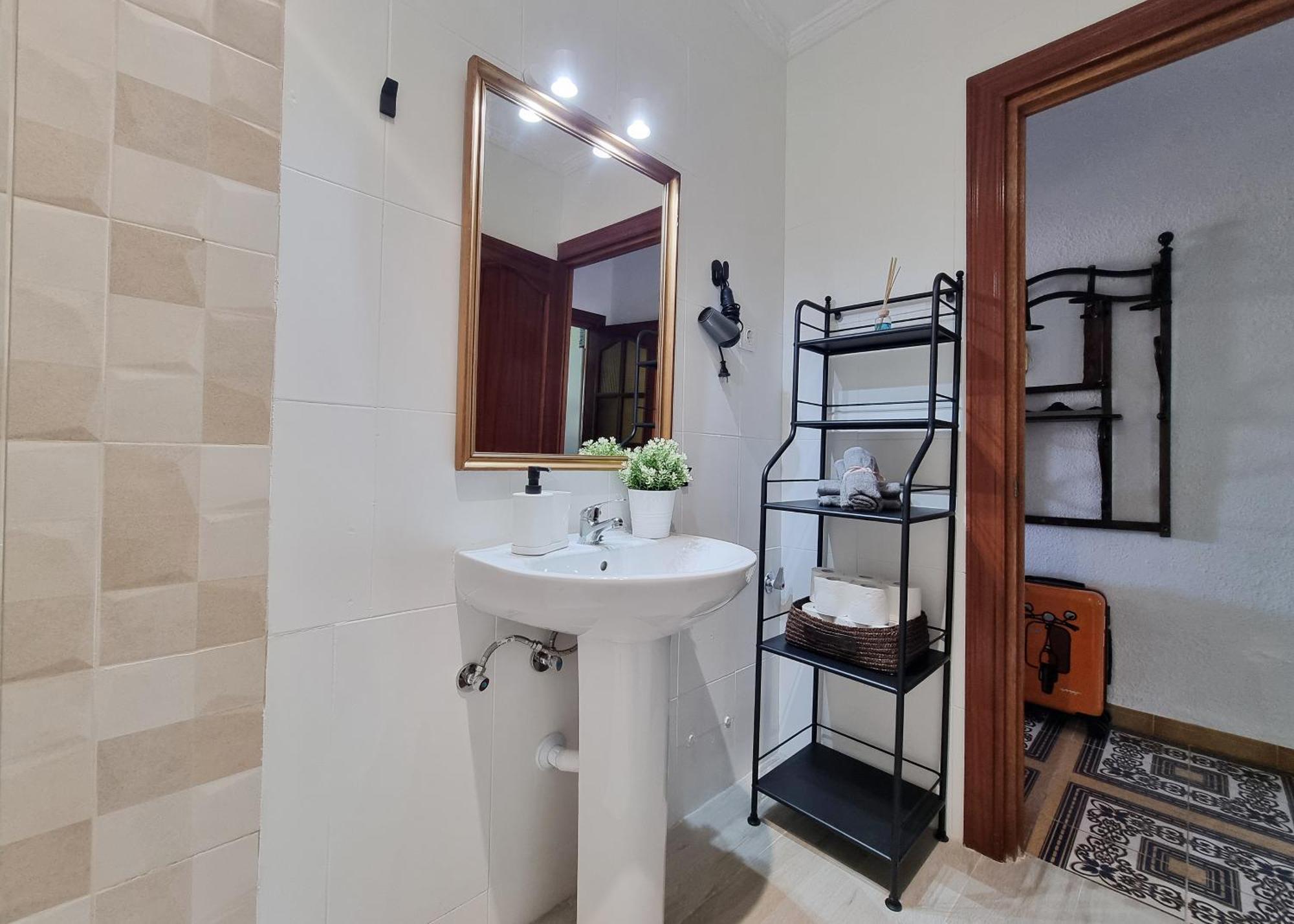 Tinoko Apartament In La Carihuela Beach Torremolinos Kültér fotó