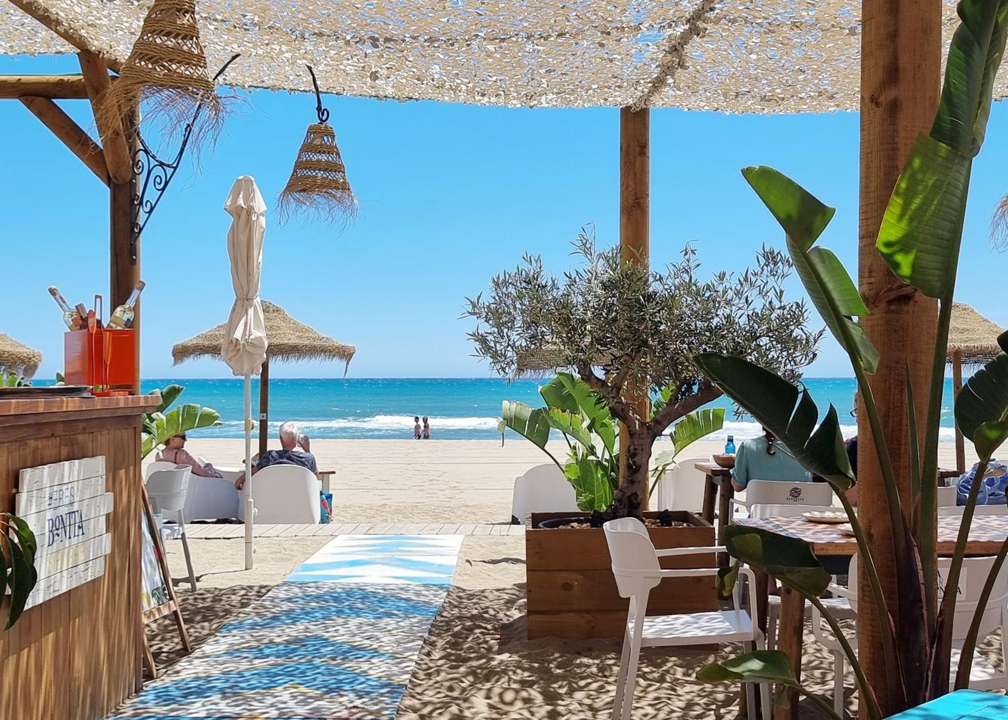 Tinoko Apartament In La Carihuela Beach Torremolinos Kültér fotó