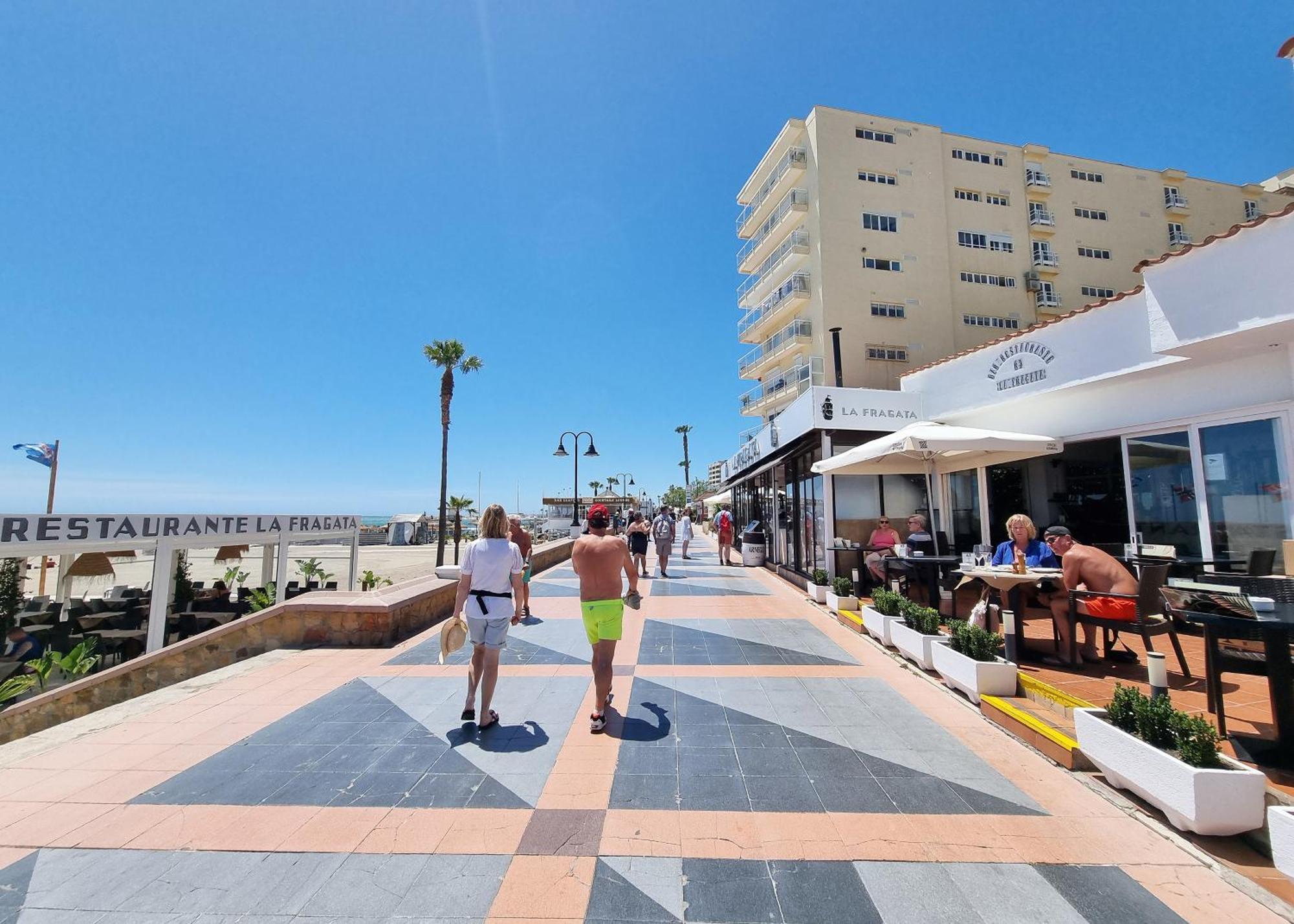 Tinoko Apartament In La Carihuela Beach Torremolinos Kültér fotó