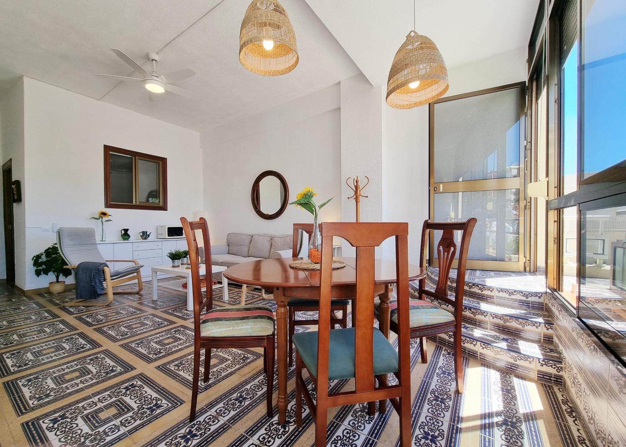 Tinoko Apartament In La Carihuela Beach Torremolinos Kültér fotó