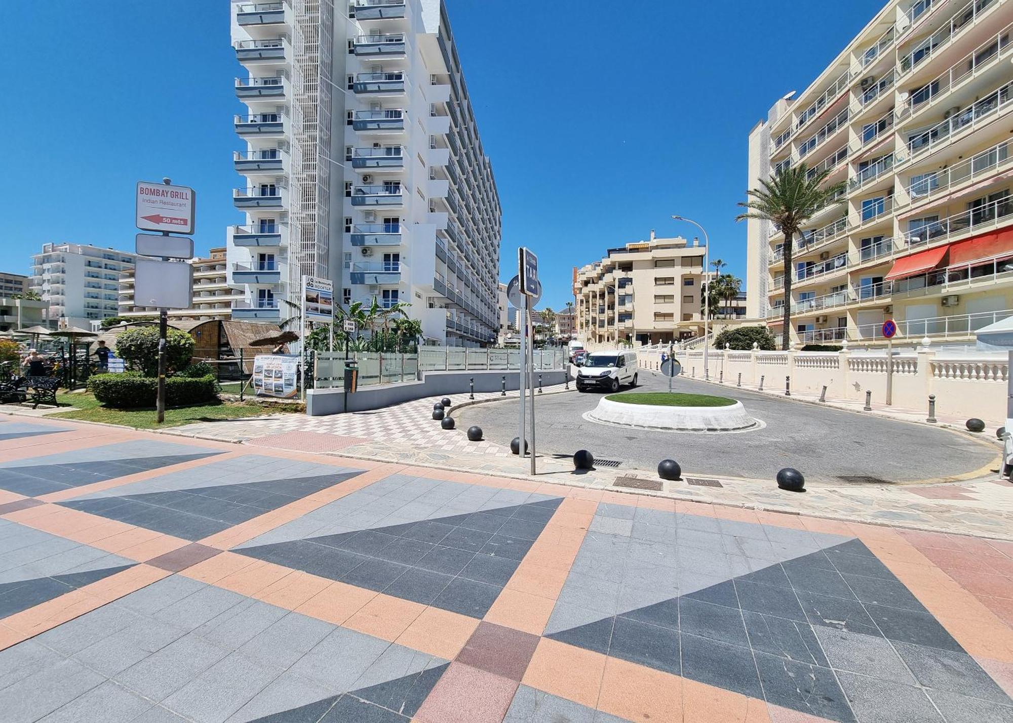 Tinoko Apartament In La Carihuela Beach Torremolinos Kültér fotó