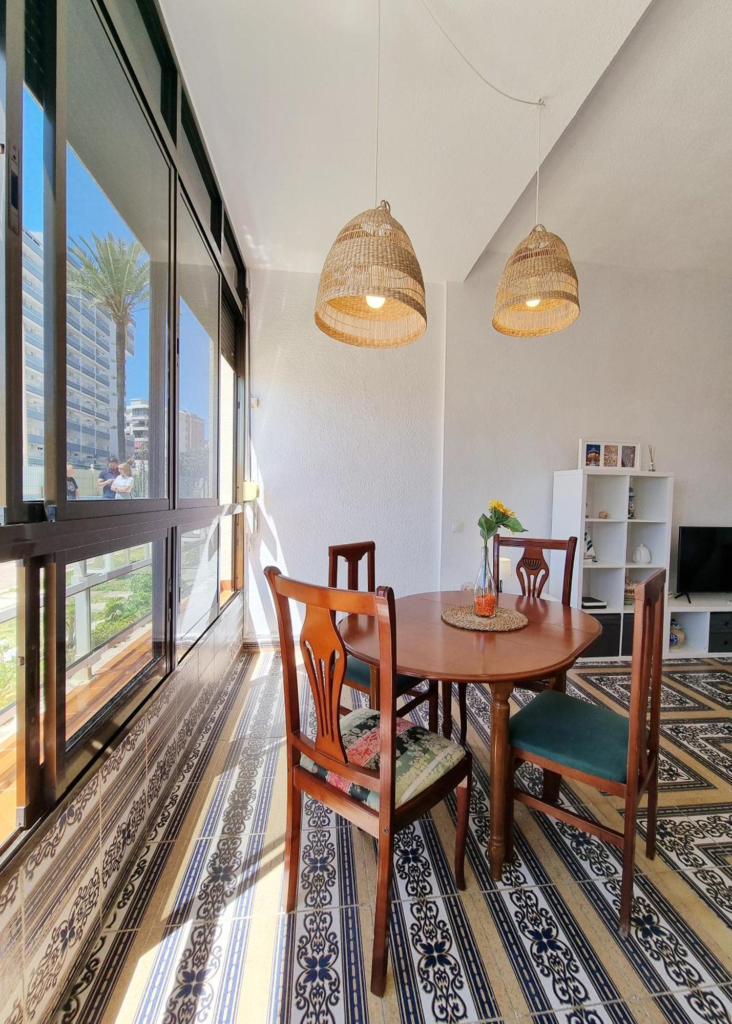 Tinoko Apartament In La Carihuela Beach Torremolinos Kültér fotó